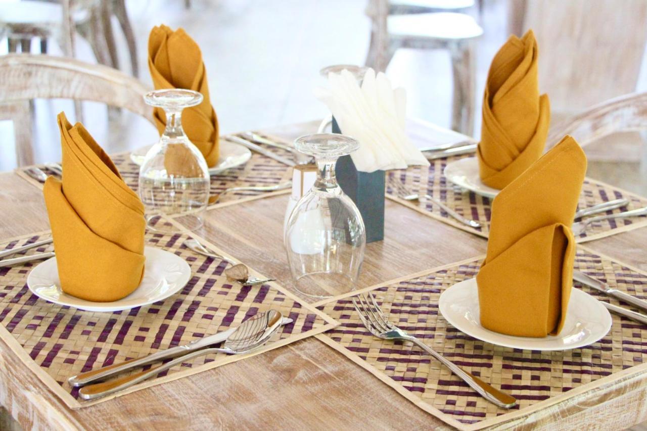 Nivadoo Resort Sigirija Zewnętrze zdjęcie A table set for fine dining