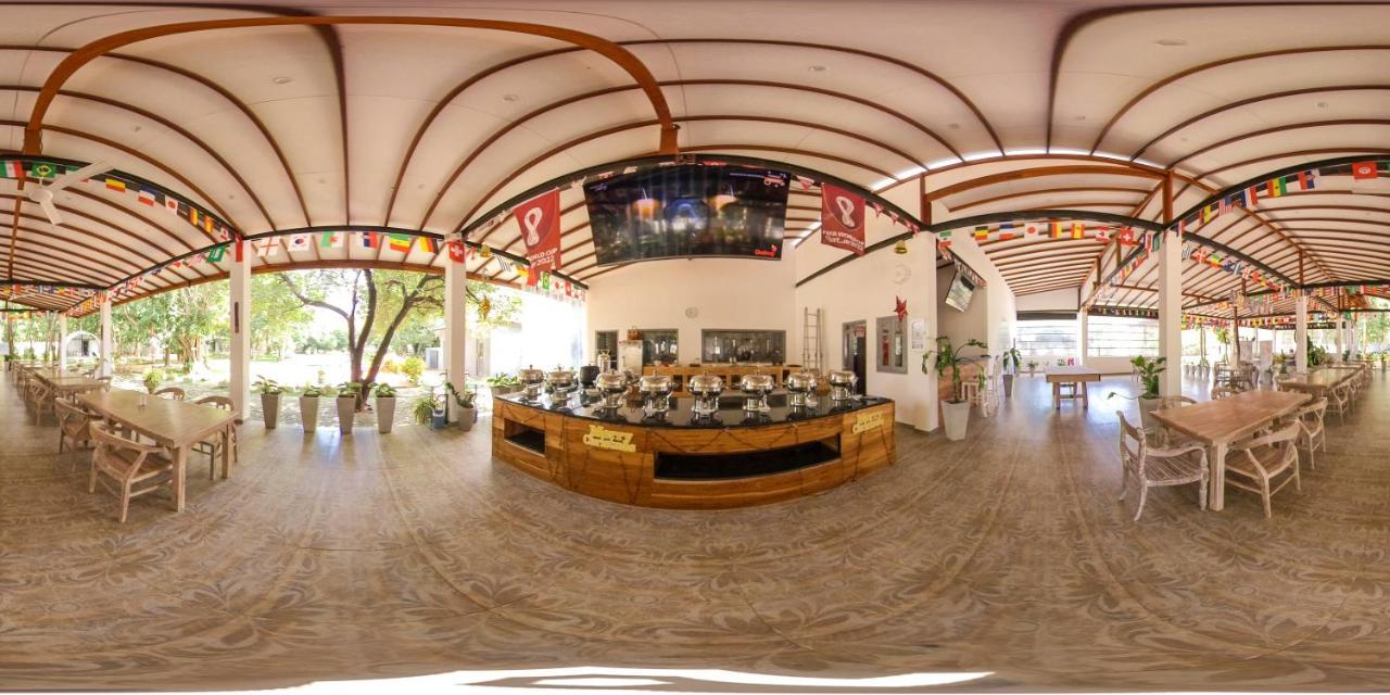 Nivadoo Resort Sigirija Zewnętrze zdjęcie 360° panorama of the cafeteria at the University of Novi Sad